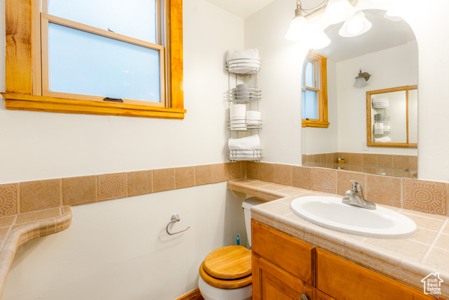 Photo 22 for MLS #2110171 at 1150 Empire Ave #33