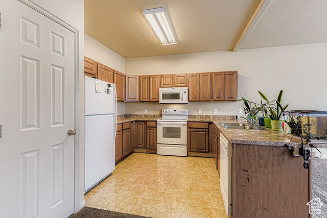 773 W Club Oaks Dr