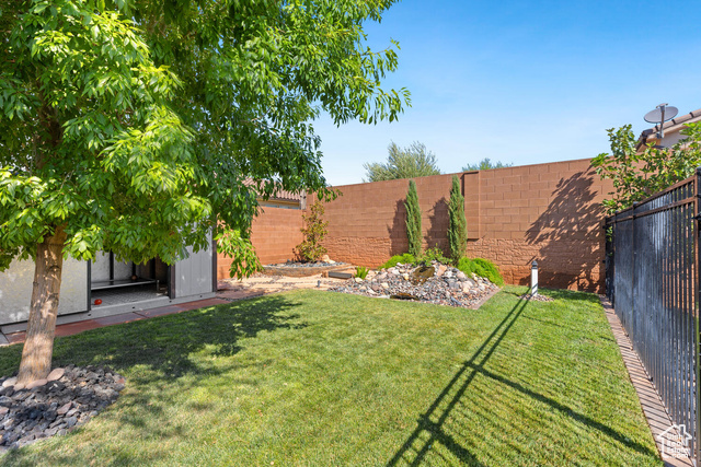 Photo 25 for MLS #2110175 at 871 N Via Del Medio