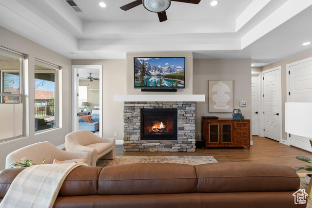 Photo 8 for MLS #2110175 at 871 N Via Del Medio
