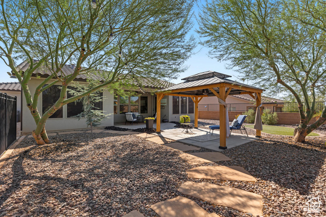 Photo 23 for MLS #2110175 at 871 N Via Del Medio