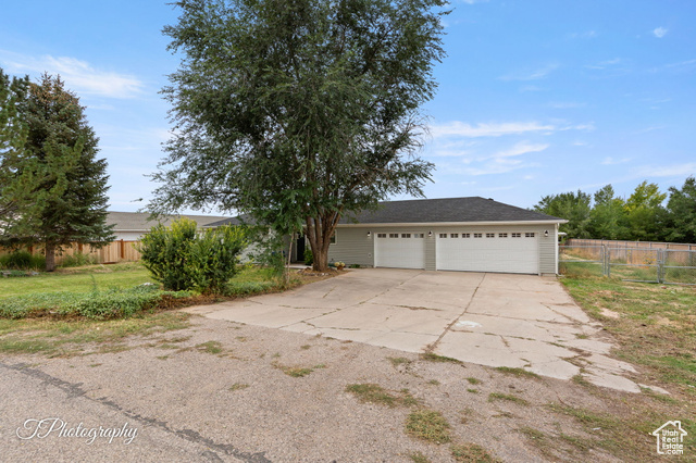 Photo 3 for MLS #2110178 at 4511 N Marshal Trl