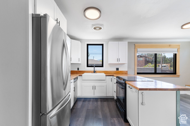 Photo 7 for MLS #2110182 at 4257 S Morris St