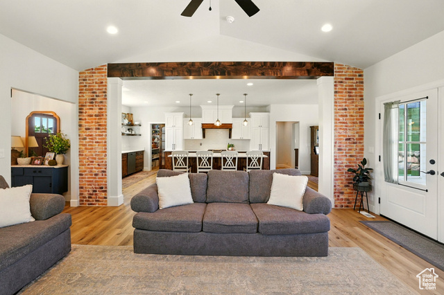 Photo 3 for MLS #2110186 at 13189 N Brookside Dr