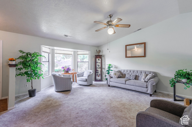 Photo 5 for MLS #2110223 at 3059 Bayberry Cir