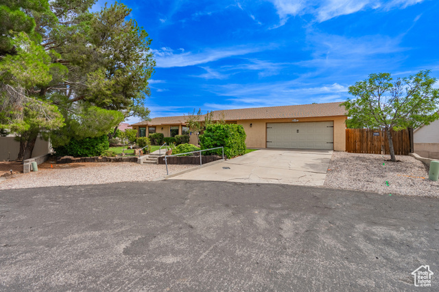 Photo 2 for MLS #2110223 at 3059 Bayberry Cir
