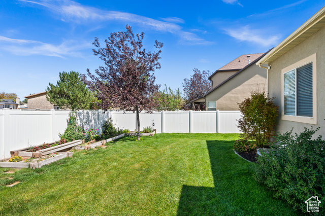 Photo 31 for MLS #2110232 at 2534 W Adelaide Dr