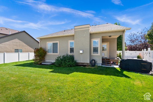 Photo 30 for MLS #2110232 at 2534 W Adelaide Dr