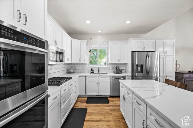Photo 7 for MLS #2110232 at 2534 W Adelaide Dr