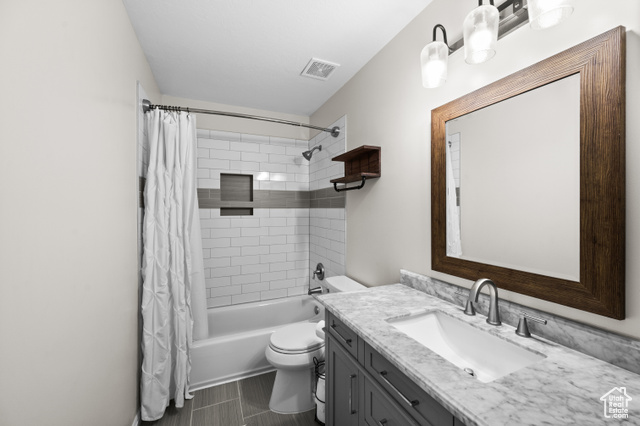 Photo 18 for MLS #2110232 at 2534 W Adelaide Dr