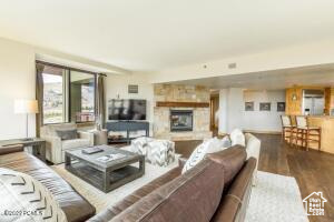 Photo 9 for MLS #2110238 at 3855 Grand Summit Dr #702Q3