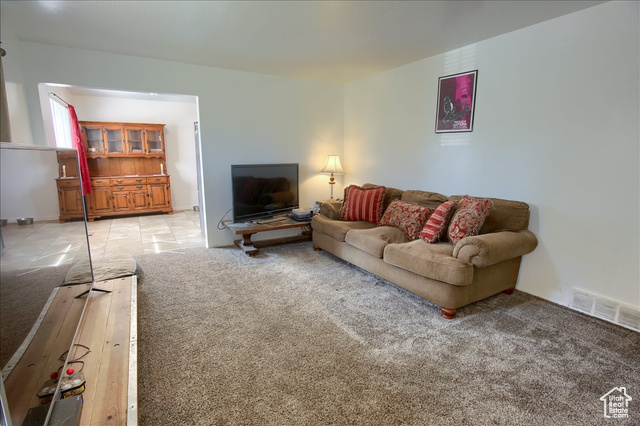 Photo 4 for MLS #2110241 at 4350 W 4835 South