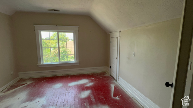 Photo 8 for MLS #2110265 at 902 24th St