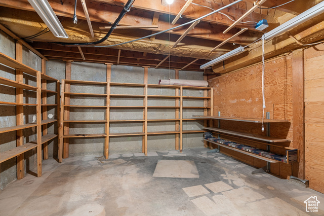 Photo 40 for MLS #2110271 at 525 S Cedarwood Ter