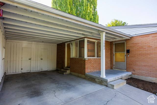 Photo 4 for MLS #2110282 at 1582 E Zenith Ave