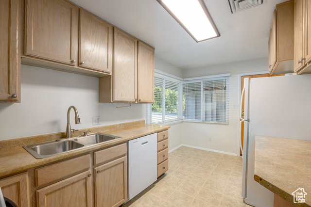 Photo 7 for MLS #2110282 at 1582 E Zenith Ave