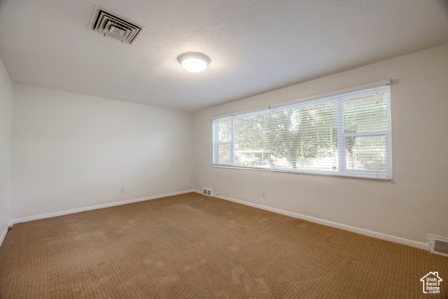 Photo 12 for MLS #2110282 at 1582 E Zenith Ave