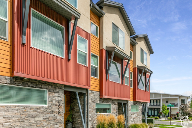 Photo 17 for MLS #2110296 at 6684 N Silver Creek Dr #16