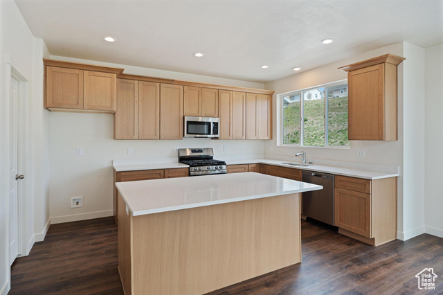 Photo 10 for MLS #2110303 at 6934 W Pointe Cedar Ln #330