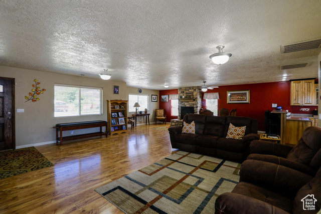 Photo 4 for MLS #2110307 at 4731 Quickdraw Ln