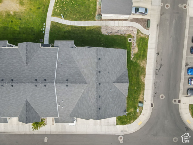 Photo 4 for MLS #2110342 at 1834 W Newcastle Ln #201