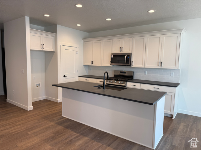Photo 3 for MLS #2110344 at 9 S 3830 West #441