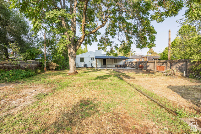 Photo 25 for MLS #2110360 at 1220 S Redwood Dr