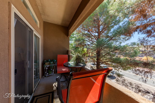 Photo 21 for MLS #2110377 at 340 N Country Ln #66