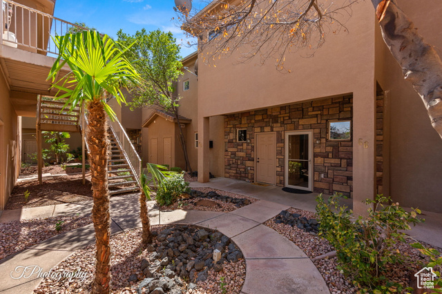 Photo 2 for MLS #2110377 at 340 N Country Ln #66