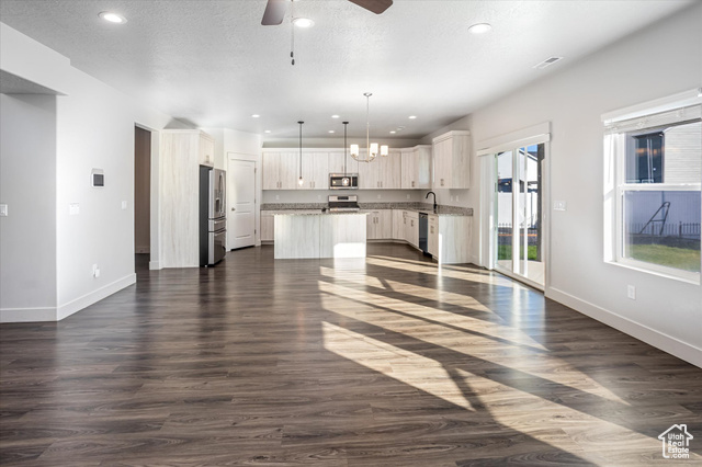 Photo 7 for MLS #2110390 at 1159 S 4350 West