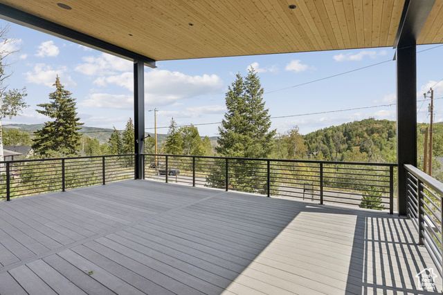 Photo 9 for MLS #2110403 at 8735 Northcove Dr