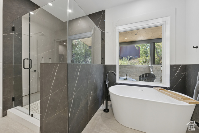 Photo 23 for MLS #2110403 at 8735 Northcove Dr