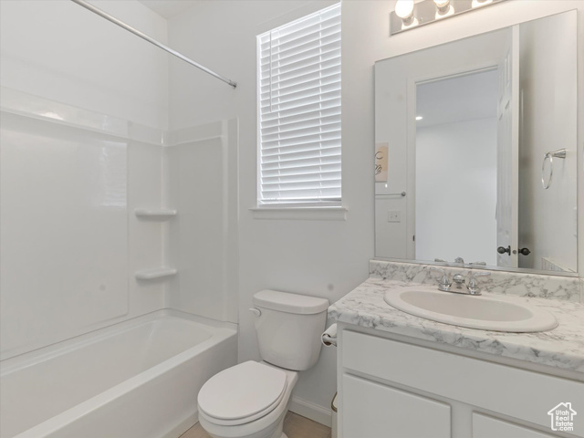 Photo 5 for MLS #2110461 at 578 W 1470 North #22