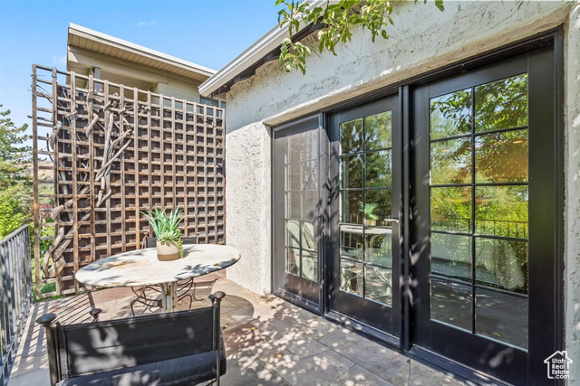 Photo 15 for MLS #2110495 at 243 S Elizabeth St