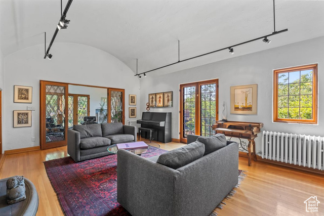 Photo 5 for MLS #2110495 at 243 S Elizabeth St