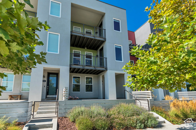 5262 W SOUTH JORDAN PKWY, South Jordan UT 84009