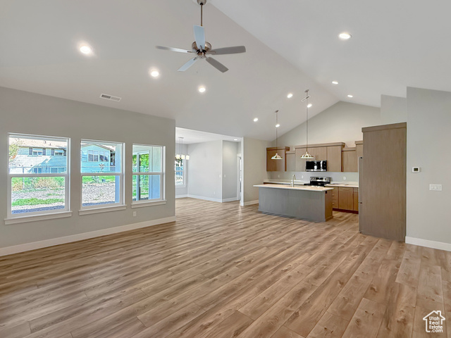 Photo 5 for MLS #2110558 at 488 N 700 West