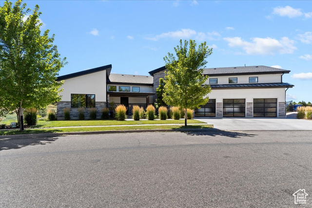 MLS #2110576 - 5923 Harvest Cir