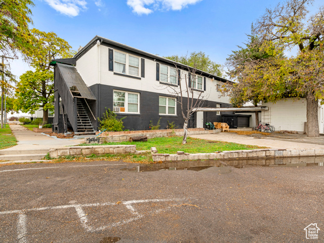 Photo 3 for MLS #2110597 at 260 W Antelope Dr