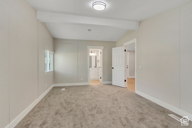 Photo 9 for MLS #2110610 at 562 Lancelot #60