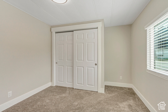 Photo 15 for MLS #2110610 at 562 Lancelot #60