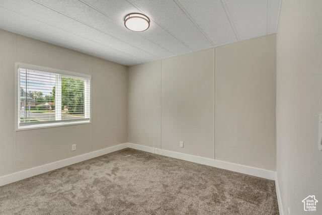 Photo 13 for MLS #2110610 at 562 Lancelot #60