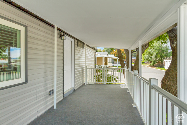 Photo 22 for MLS #2110610 at 562 Lancelot #60