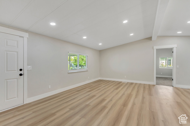 Photo 6 for MLS #2110610 at 562 Lancelot #60
