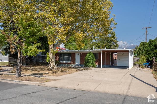 Photo 2 for MLS #2110645 at 1456 Scott Cir