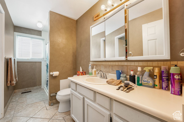 Photo 10 for MLS #2110647 at 6215 S Westbrook Dr