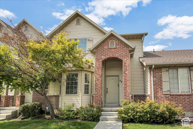 Photo 2 for MLS #2110653 at 54 S 750 East