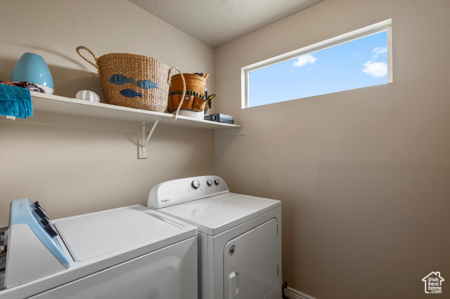Photo 12 for MLS #2110665 at 1573 W Kinloch Way