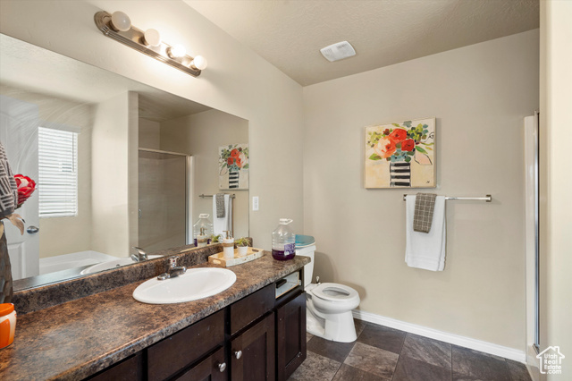 Photo 14 for MLS #2110665 at 1573 W Kinloch Way