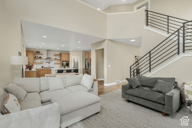 Photo 7 for MLS #2110667 at 1817 W Bad Rock Cir